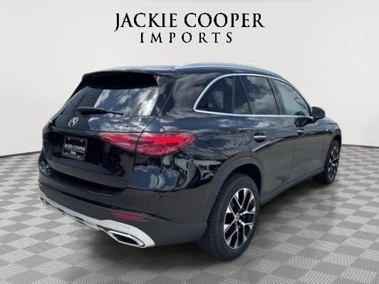 New 2025 Mercedes-Benz GLC 350e 4MATIC image 4