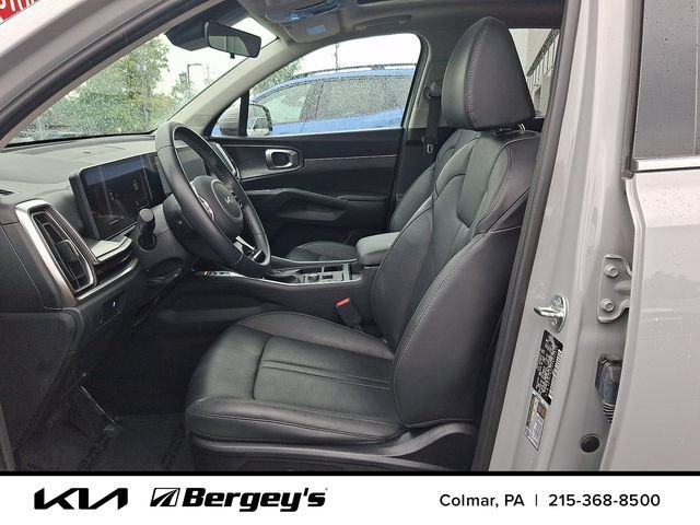 Certified 2025 Kia Sorento S w/ Panoramic Sunroof Package AWD/4WD image 16