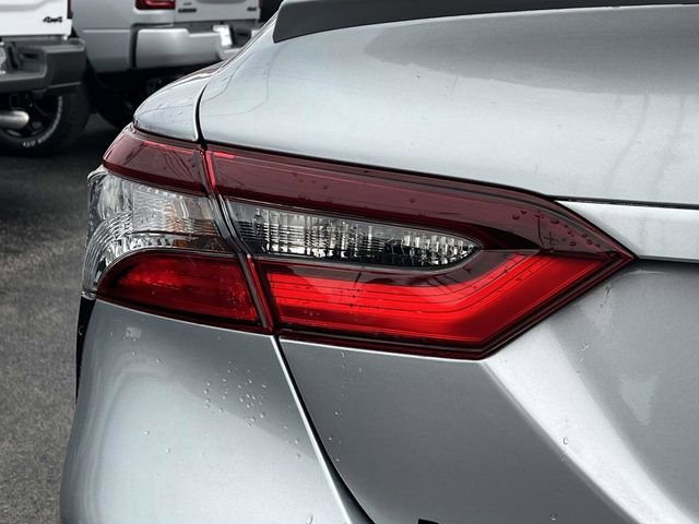 Used 2024 Toyota Camry SE image 10