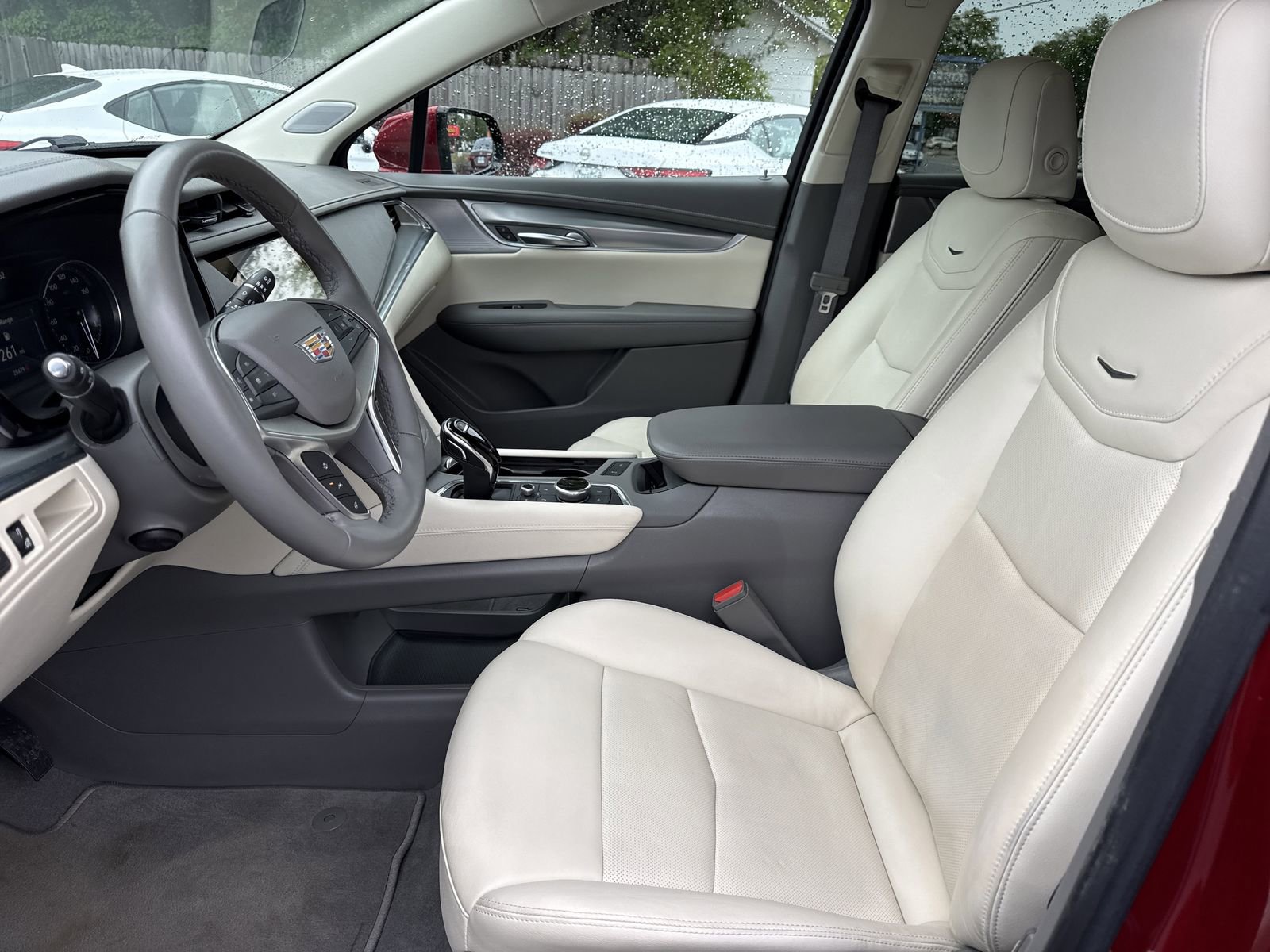 Used 2024 Cadillac XT5 Premium Luxury w/ LPO, Floor Liner Package image 9