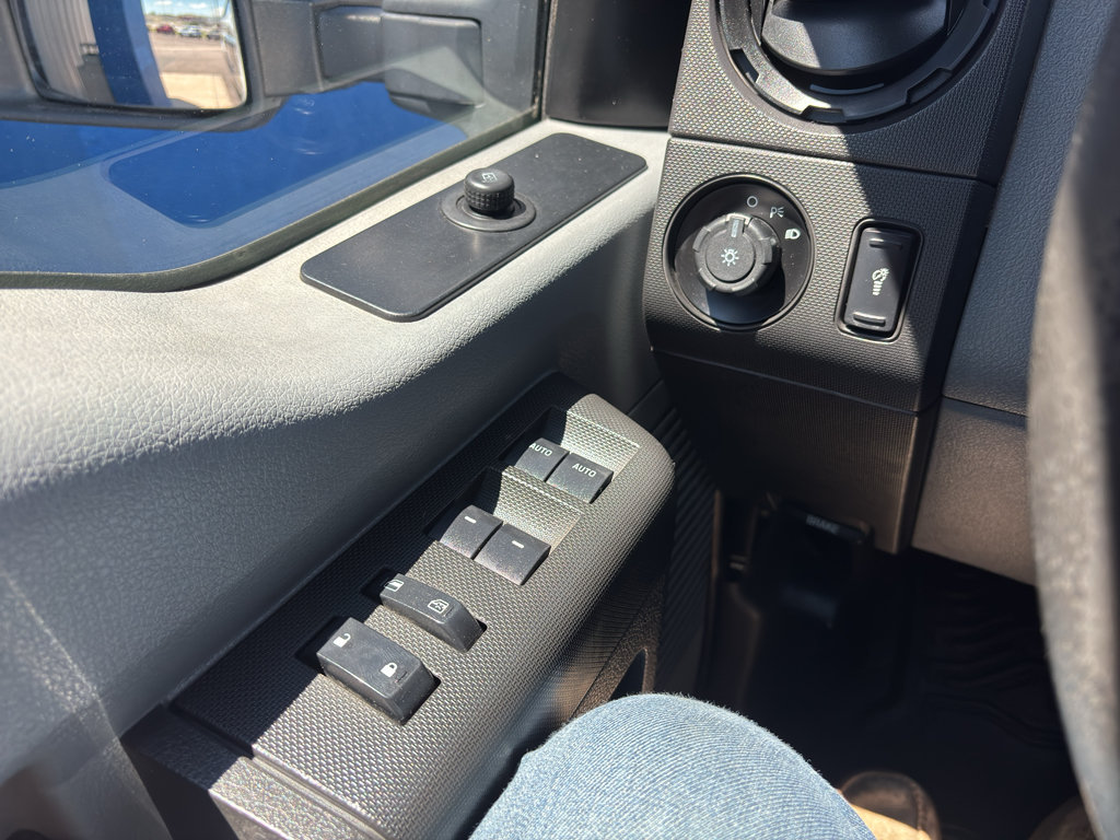 Used 2014 Ford F250 XL w/ Power Equipment Group AWD/4WD image 17