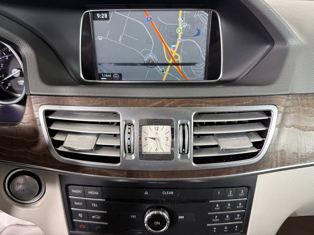 Used 2016 Mercedes-Benz E 350 4MATIC Wagon image 3