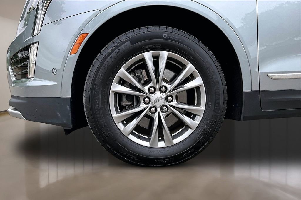 Used 2023 Cadillac XT5 Premium Luxury w/ Technology Package AWD/4WD image 8