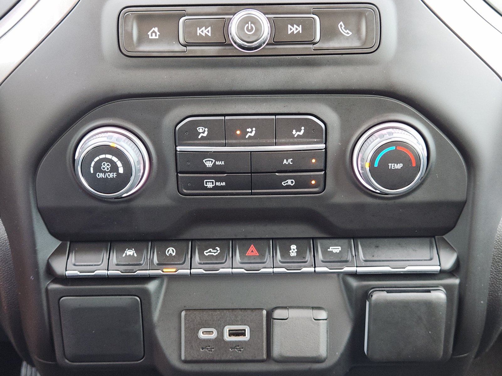 Used 2023 Chevrolet Silverado 1500 Custom RWD image 18