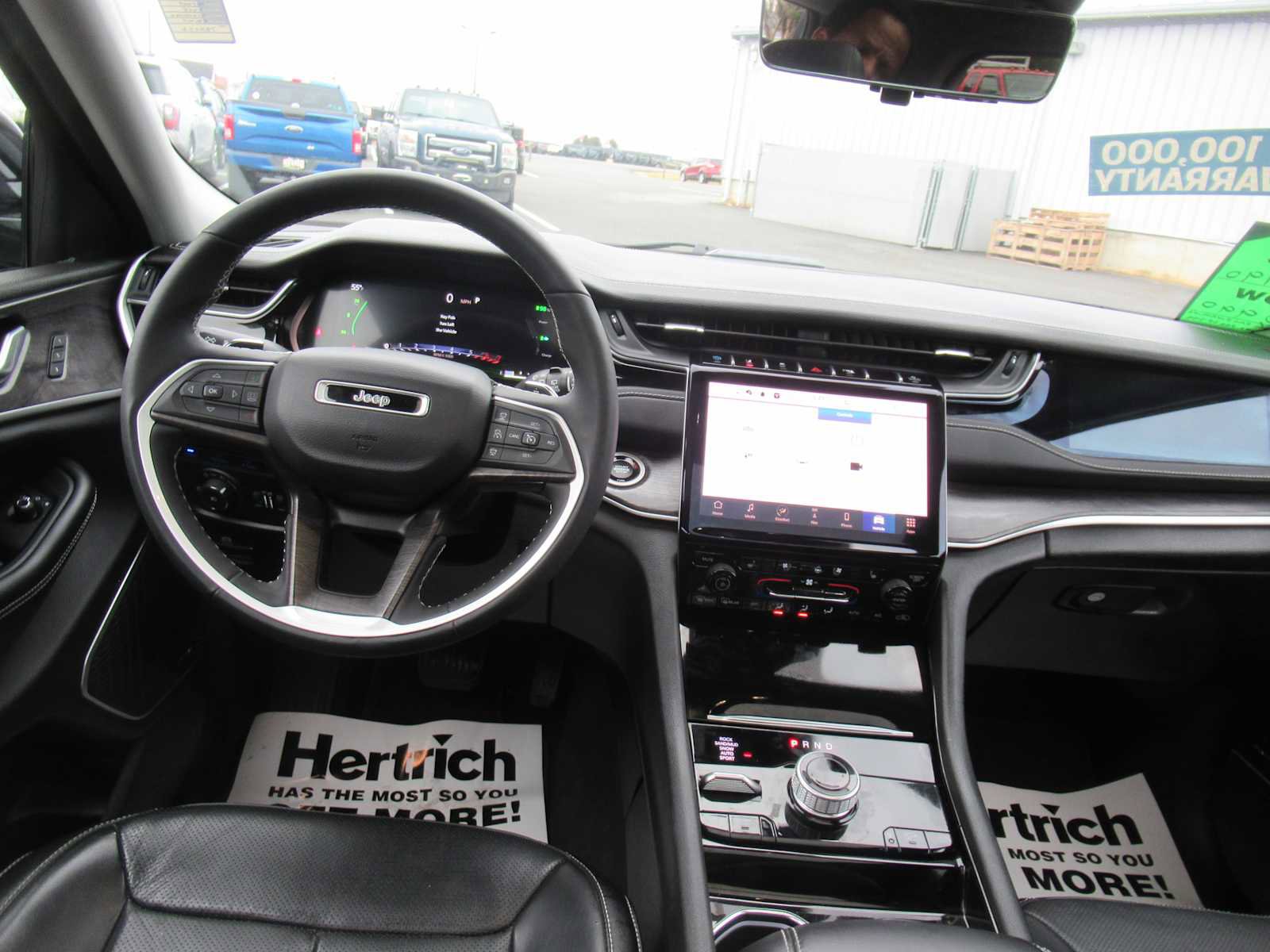 Used 2023 Jeep Grand Cherokee 4WD 4xe w/ Luxury Tech Group II image 20