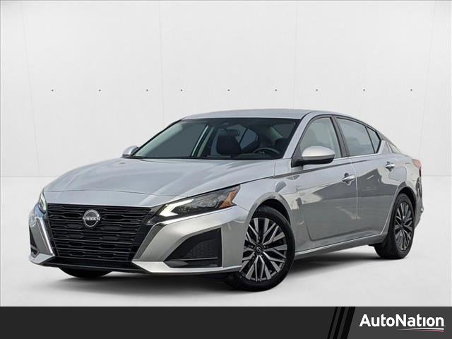 Used 2023 Nissan Altima 2.5 SV