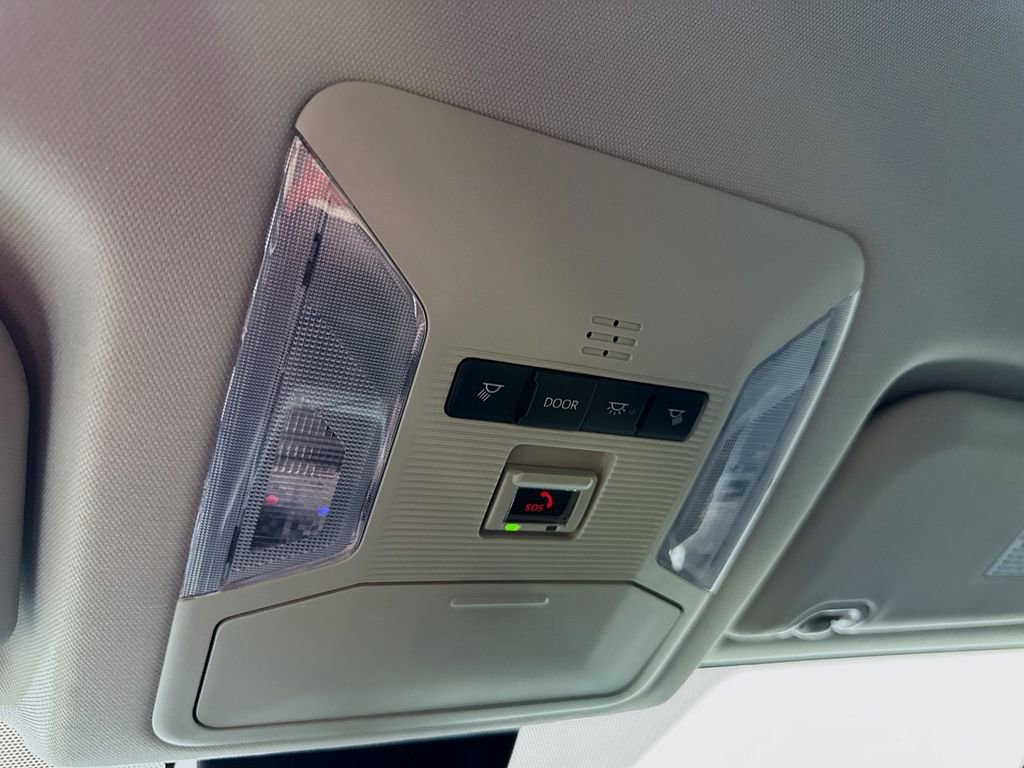 Used 2024 Toyota RAV4 LE image 31