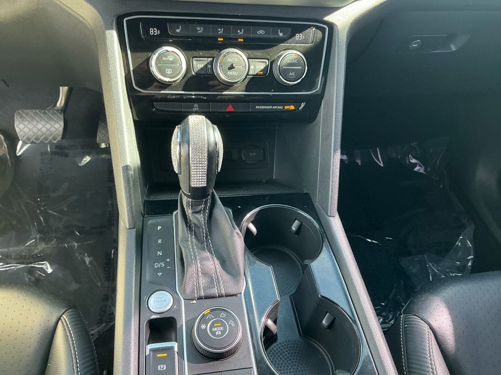 Used 2022 Volkswagen Atlas Cross Sport SE image 11