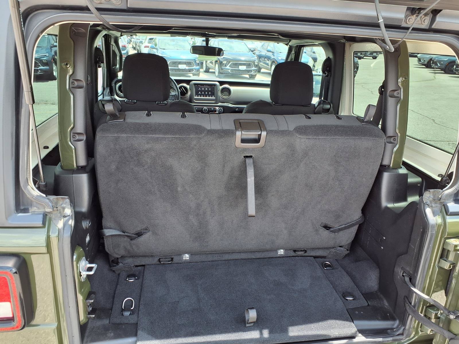 Used 2021 Jeep Wrangler Sport AWD/4WD image 26