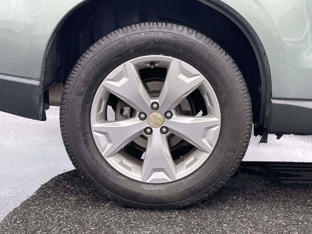 Used 2016 Subaru Forester 2.5i w/ Alloy Wheel Package AWD/4WD image 32