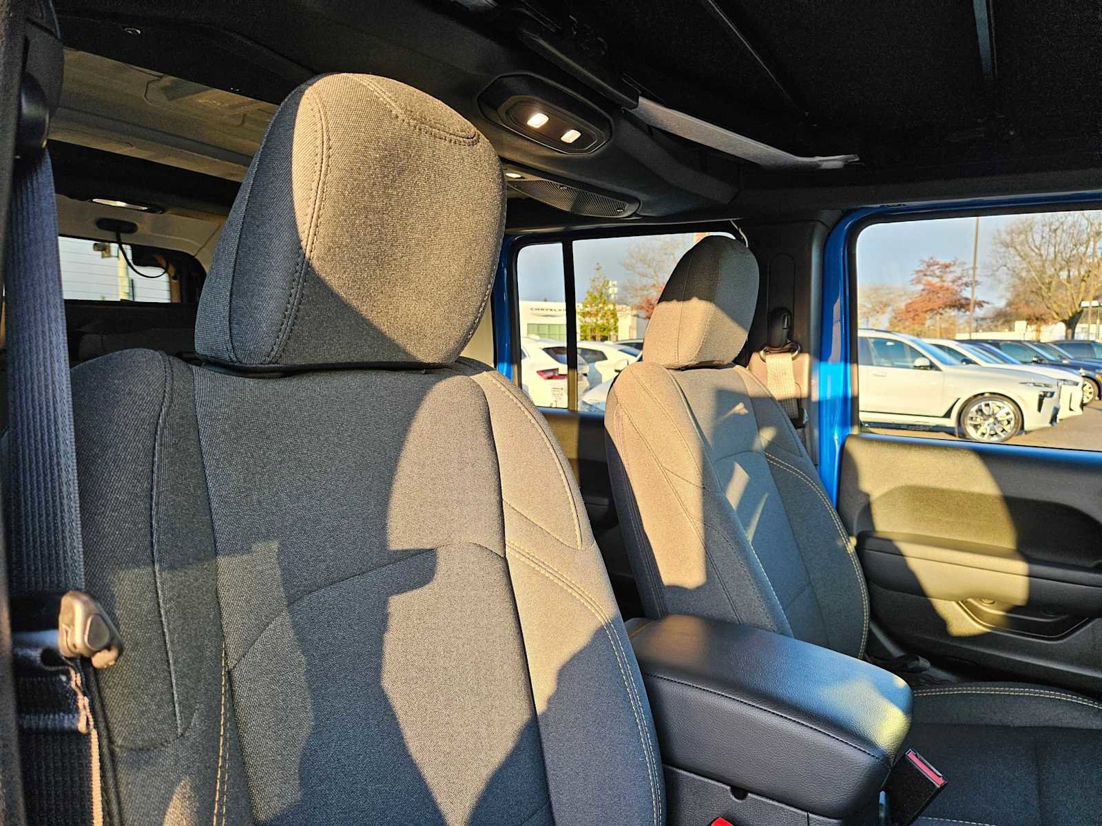 Used 2024 Jeep Wrangler Willys image 13