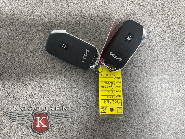 Used 2025 Kia Sportage SX image 25