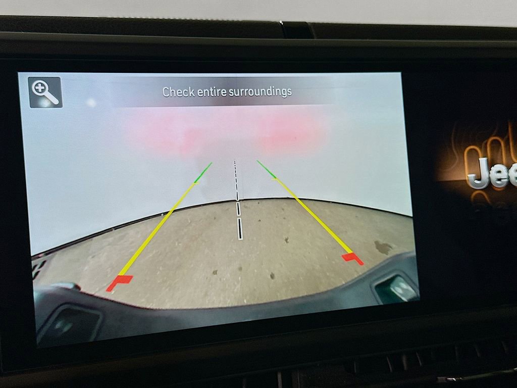 Used 2024 Jeep Gladiator Sport image 10