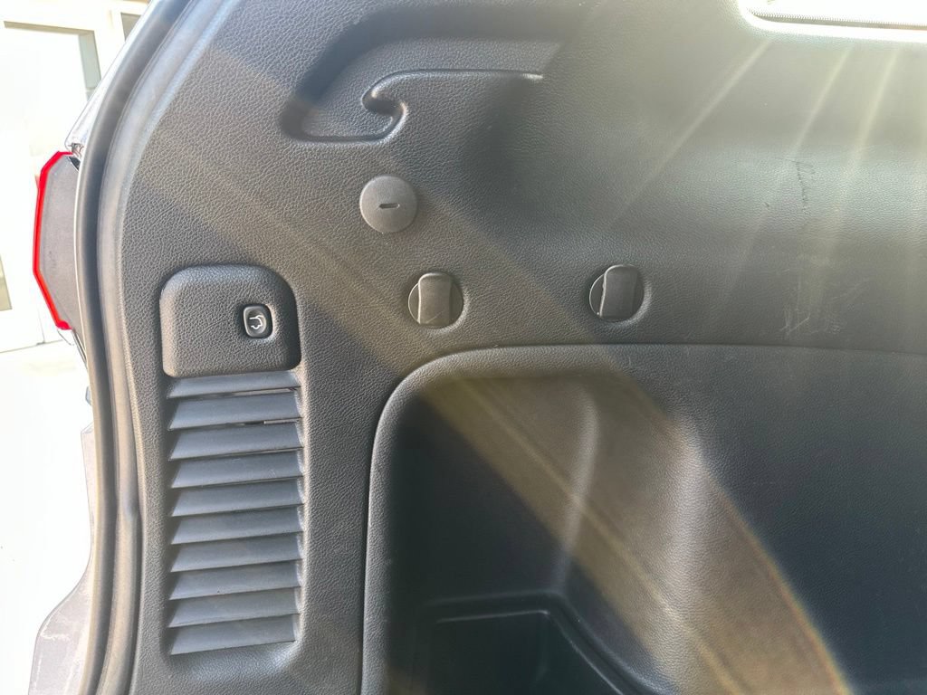 Used 2021 Jeep Grand Cherokee Limited AWD/4WD image 26