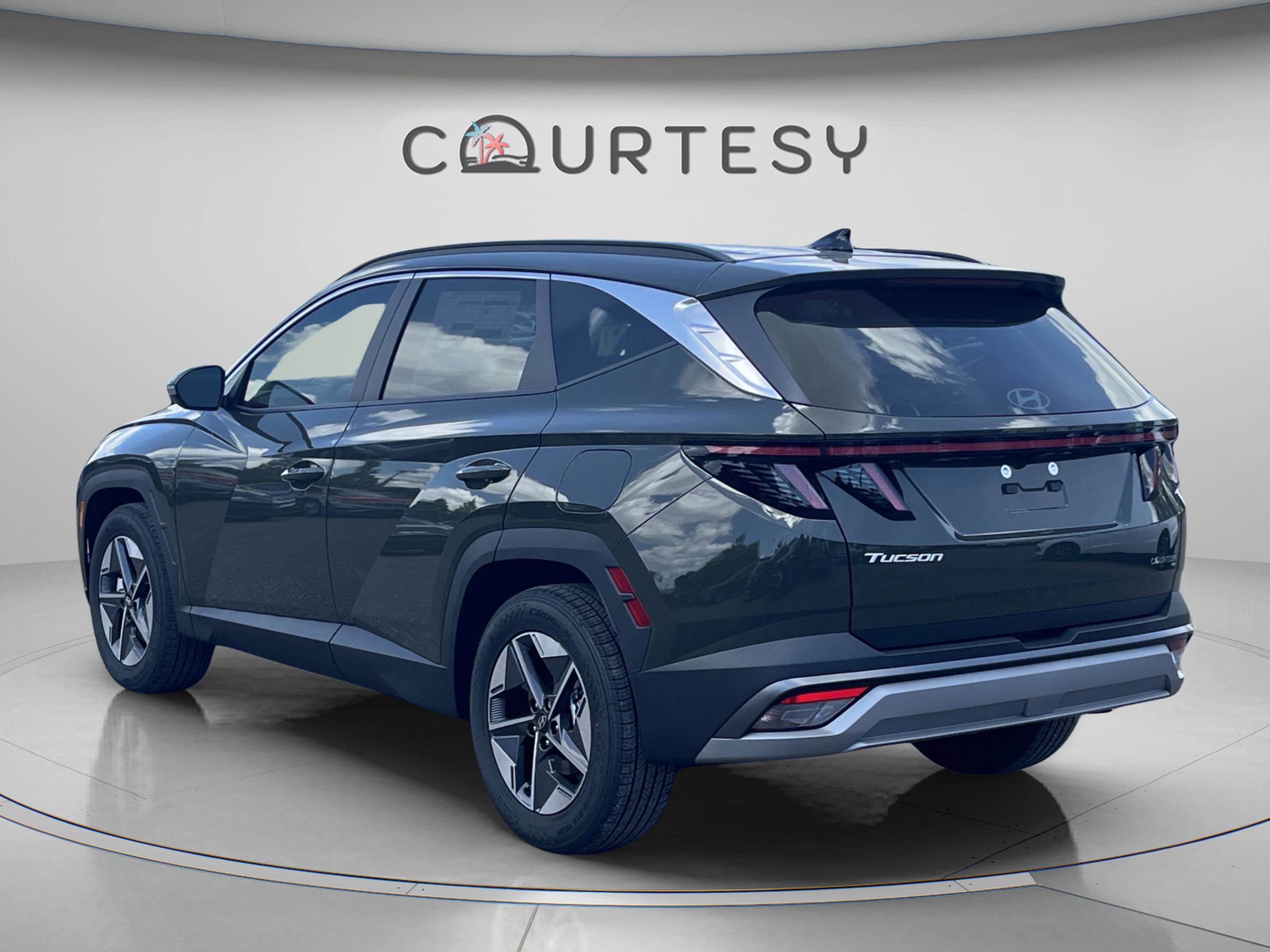 New 2026 Hyundai Tucson SEL FWD image 3