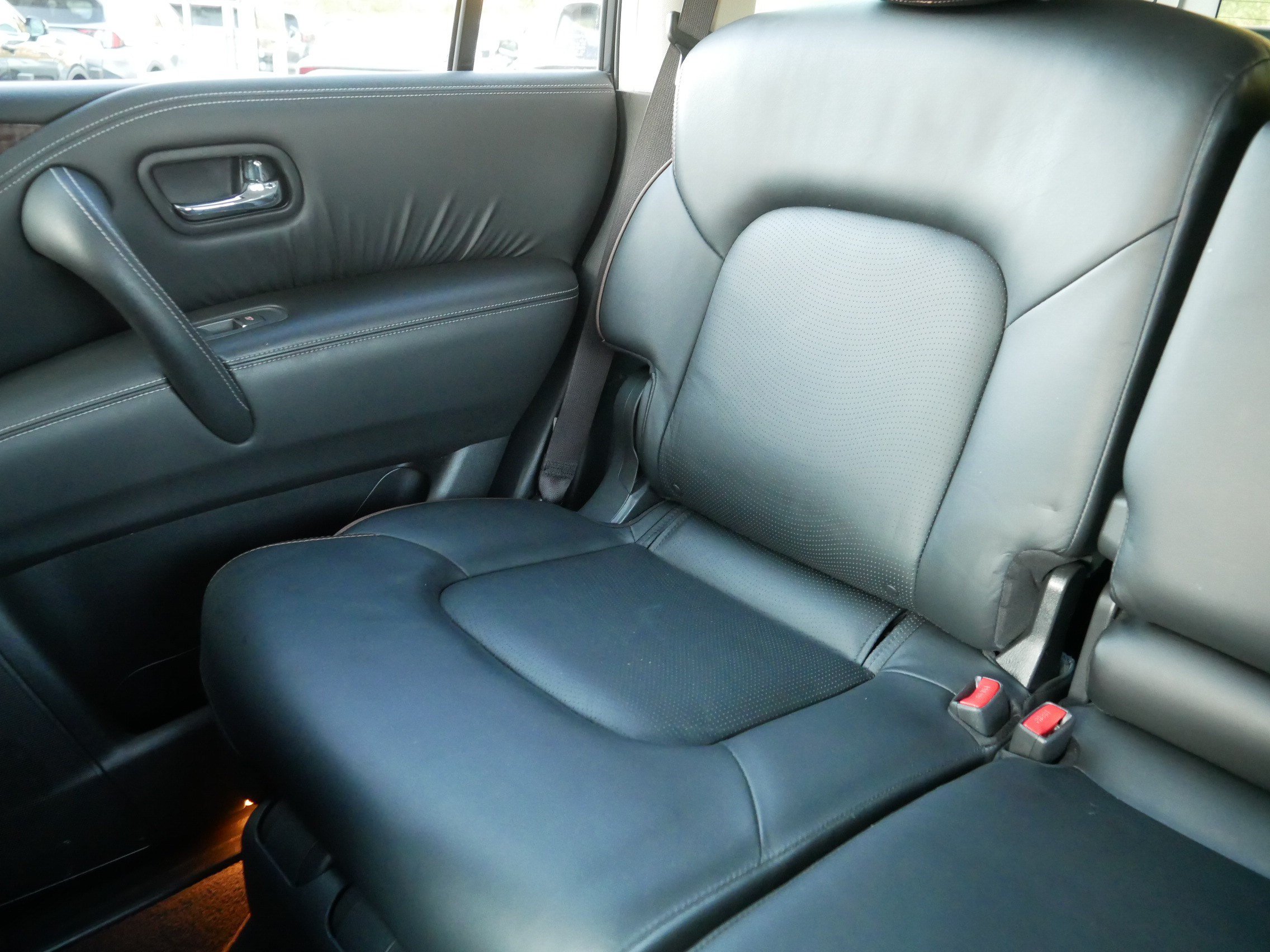 Certified 2018 Nissan Armada Platinum w/ Interior Lighting Package AWD/4WD image 12
