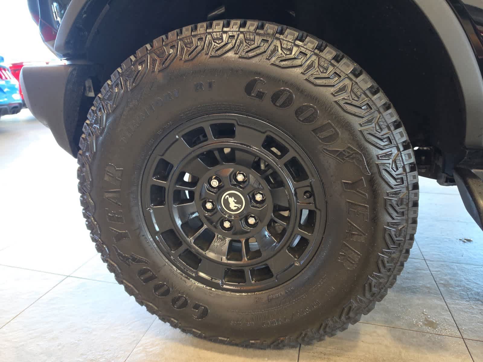 Used 2026 Ford Bronco Outer Banks w/ Sasquatch Package AWD/4WD image 14