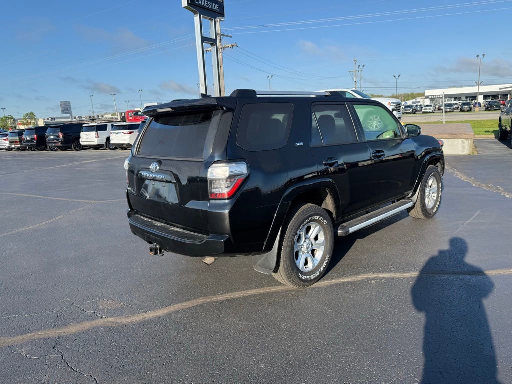 Used 2023 Toyota 4Runner SR5 AWD/4WD image 5