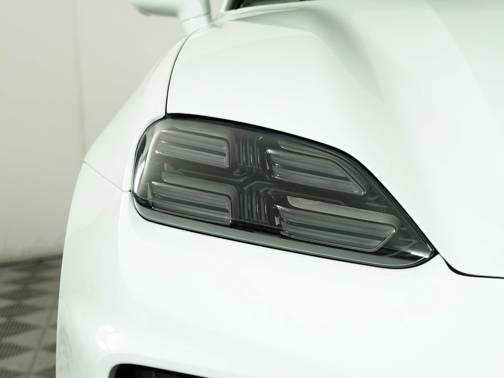 New 2026 Porsche Macan 4 Electric AWD/4WD image 11
