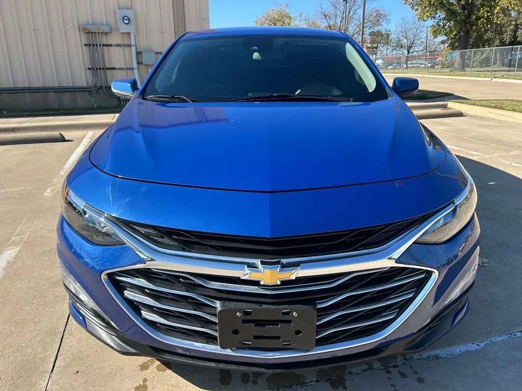 Used 2023 Chevrolet Malibu LT FWD image 3