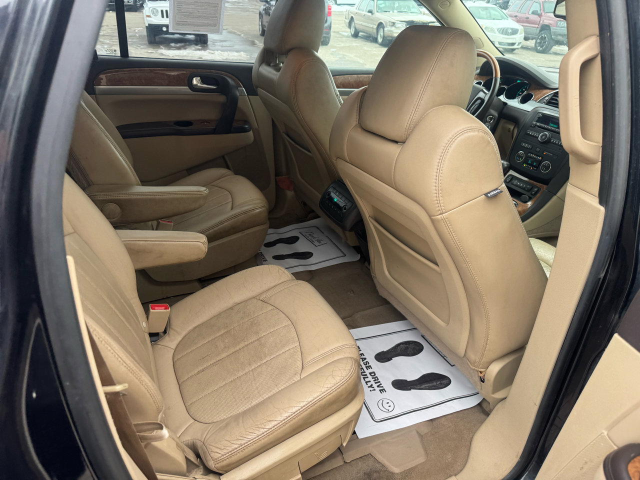 Used 2011 Buick Enclave CXL image 12