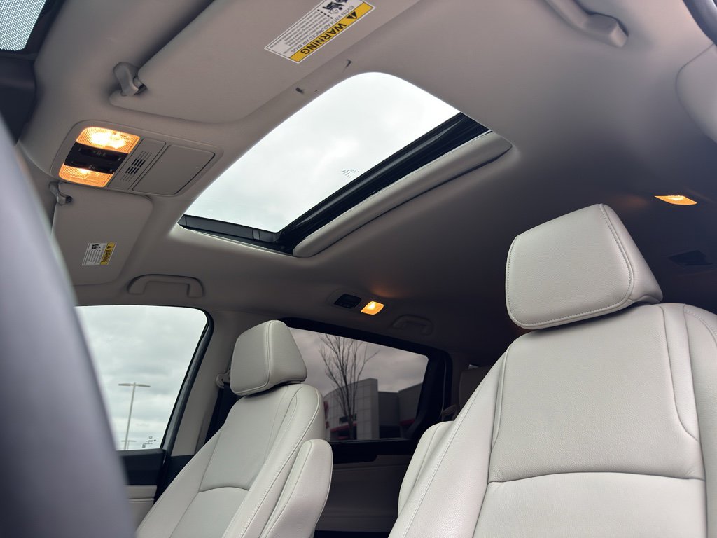Used 2025 Honda Odyssey EX-L image 12