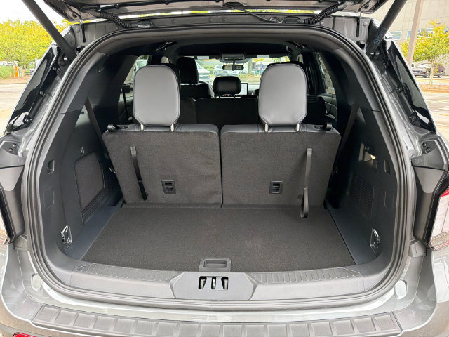 New 2027 Ford Explorer ST-Line RWD image 19