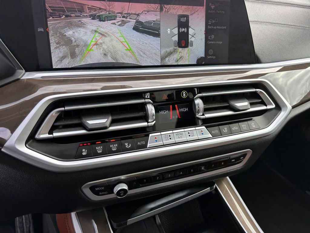 Certified 2022 BMW X5 xDrive40i w/ M Sport Package image 21