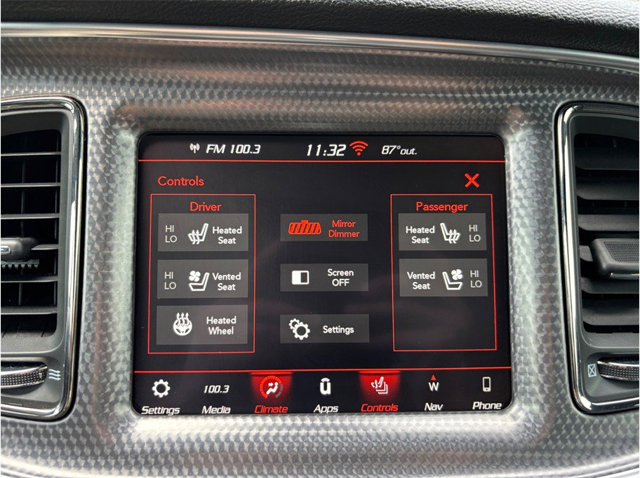 Used 2016 Dodge Challenger SRT Hellcat RWD image 33