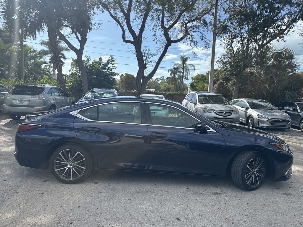 Certified 2022 Lexus ES 350 w/ Premium Package image 11