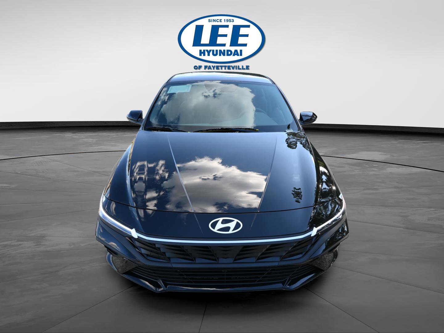 New 2025 Hyundai Elantra SEL image 8