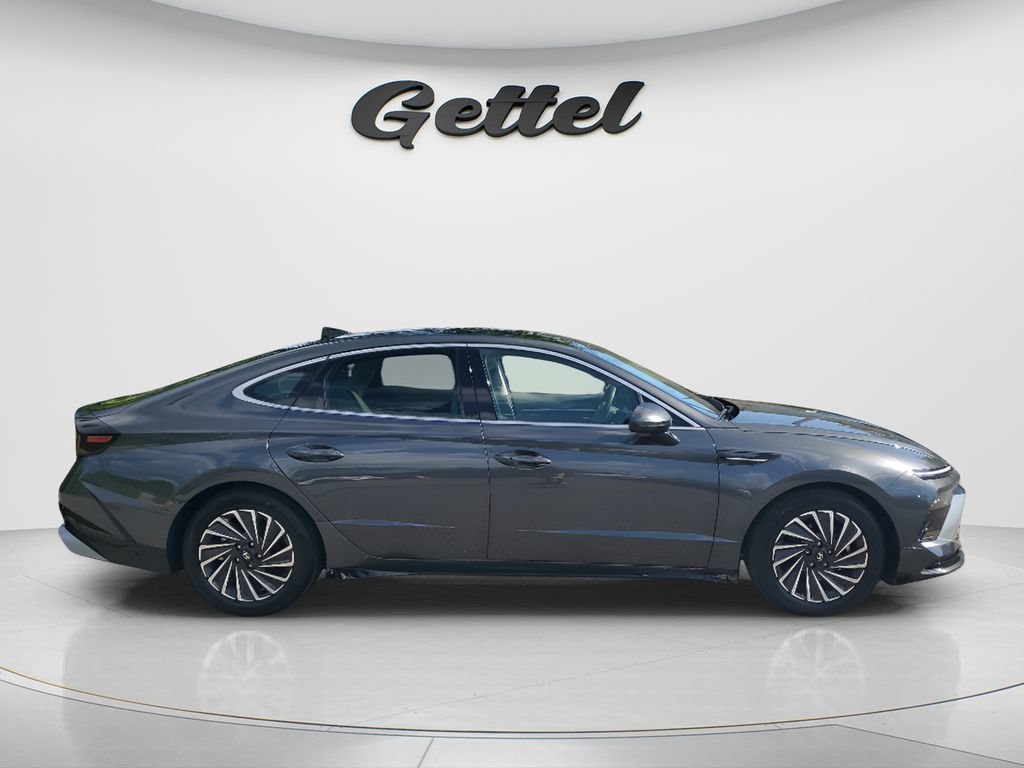 Used 2026 Hyundai Sonata SEL FWD image 4