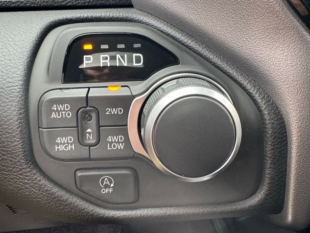 New 2026 RAM 1500 4x4 Crew Cab image 26