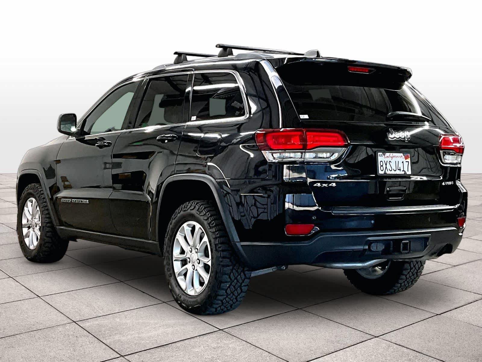 Used 2021 Jeep Grand Cherokee Laredo AWD/4WD image 15