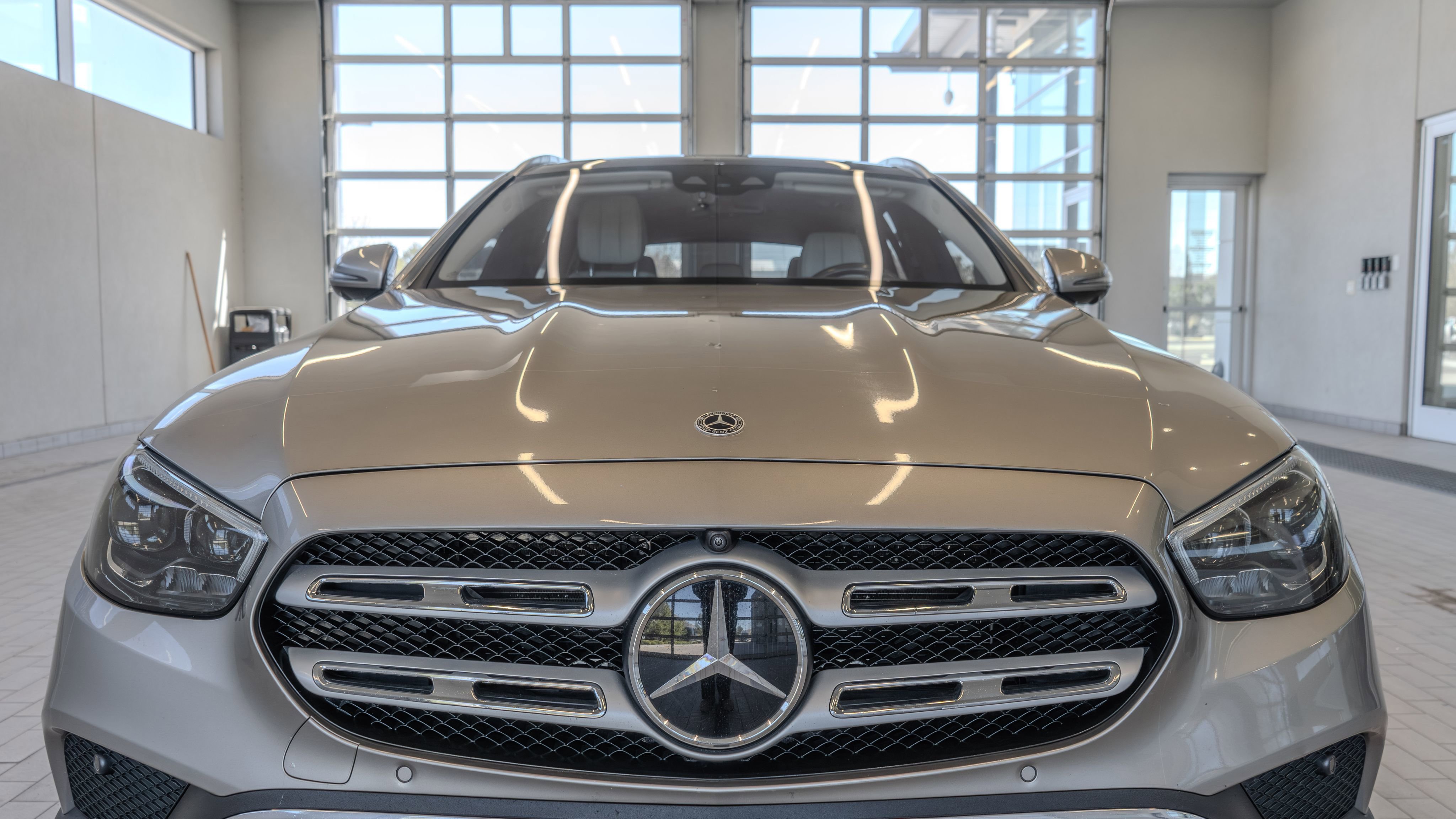 Used 2021 Mercedes-Benz E 450 4MATIC All-Terrain Wagon image 23