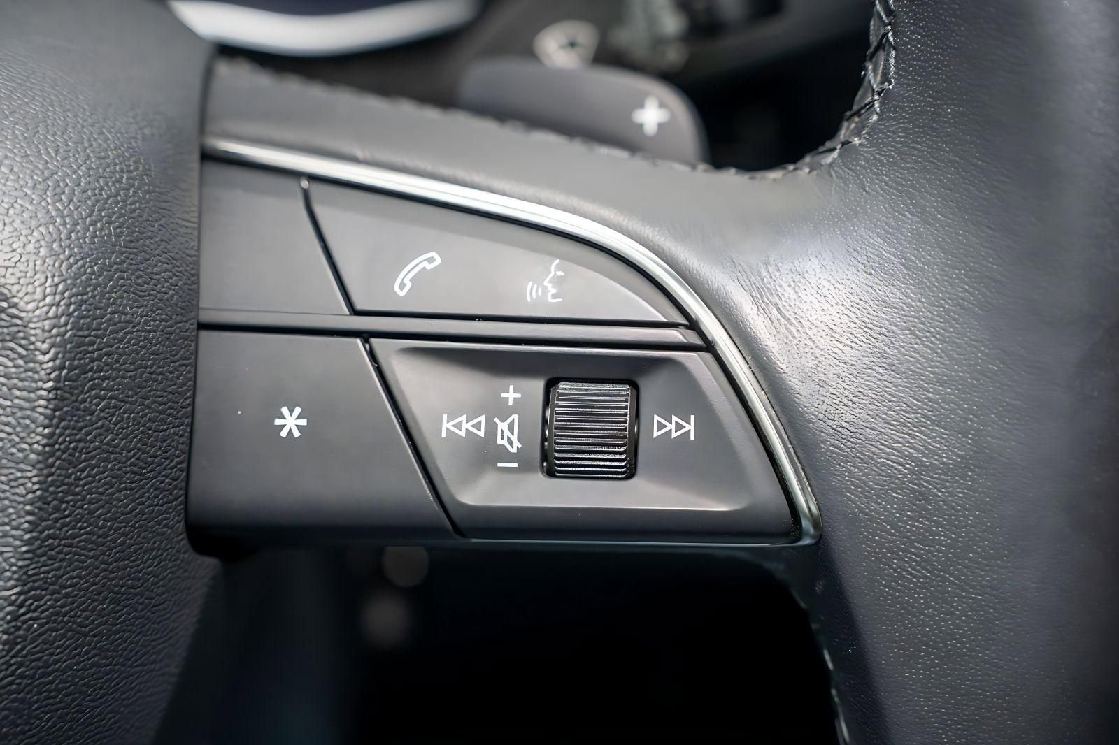 Used 2023 Audi Q3 2.0T Premium w/ Convenience Package image 34