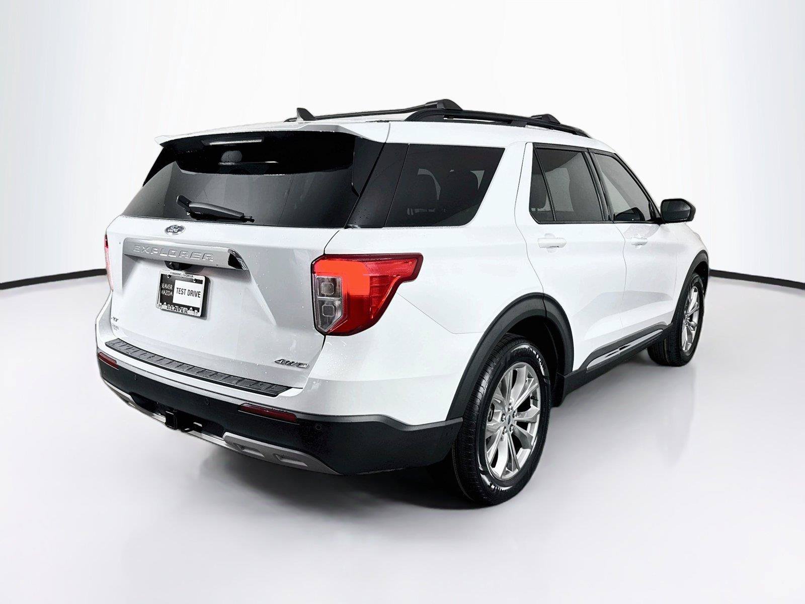 Used 2021 Ford Explorer XLT w/ Equipment Group 202A AWD/4WD image 2