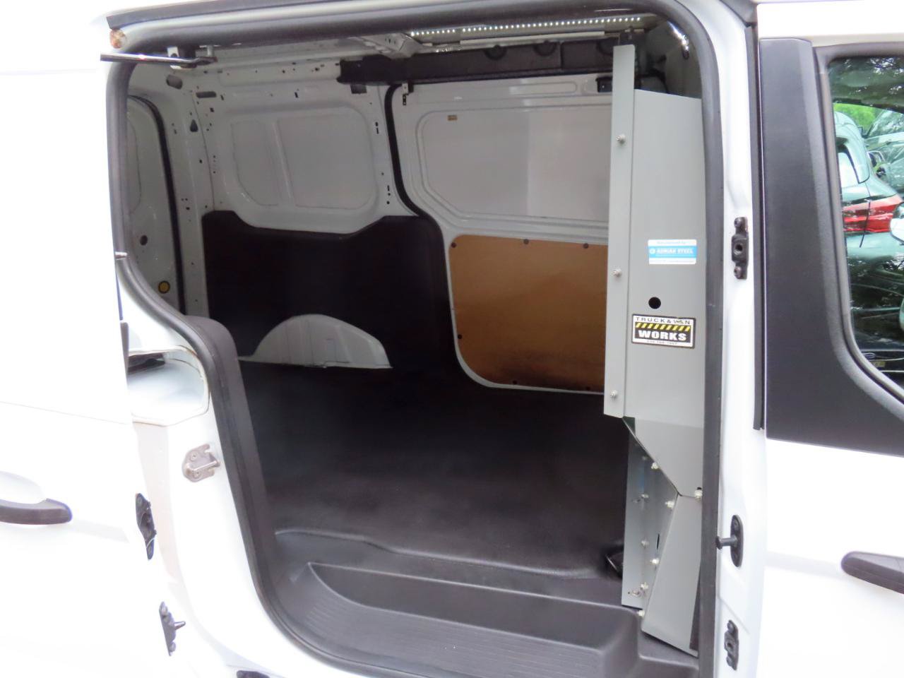 Used 2017 Ford Transit Connect XL FWD image 13