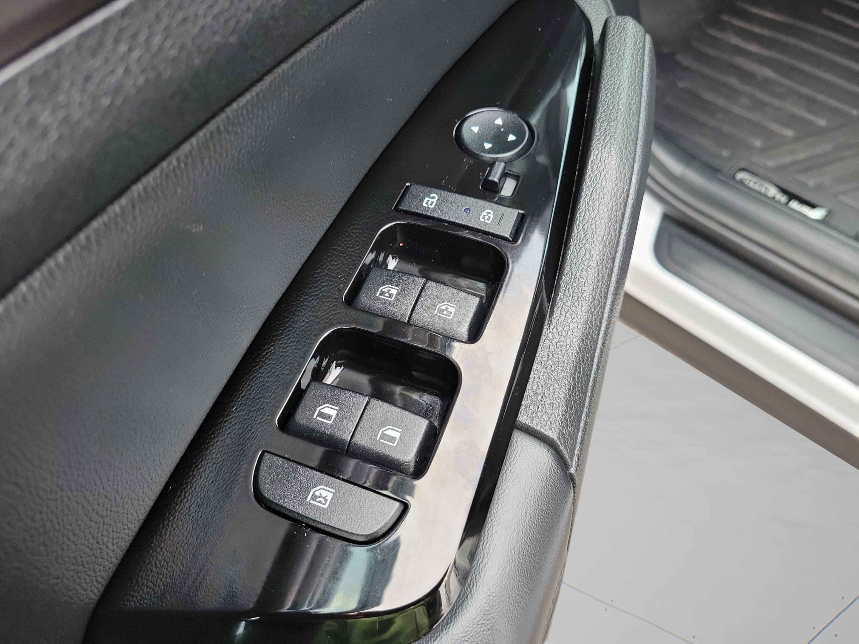 Certified 2024 Kia Sportage EX image 37