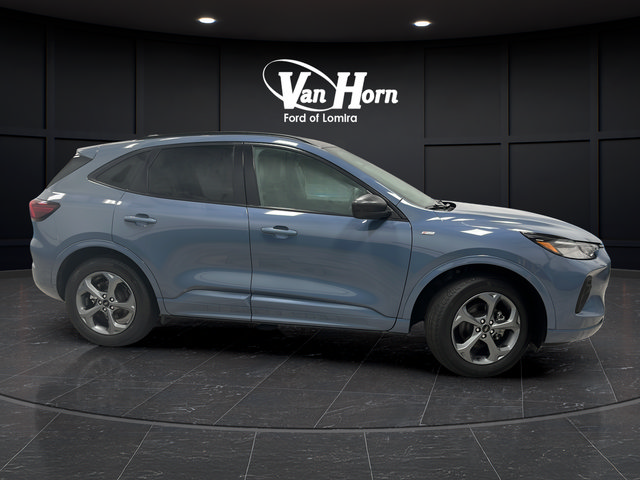 Used 2024 Ford Escape ST-Line w/ Tech Pack #1 AWD/4WD image 8