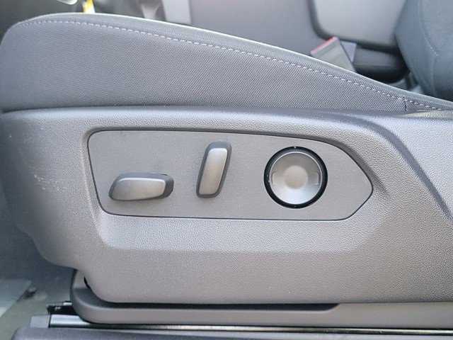 New 2026 Chevrolet Silverado 1500 LT image 33