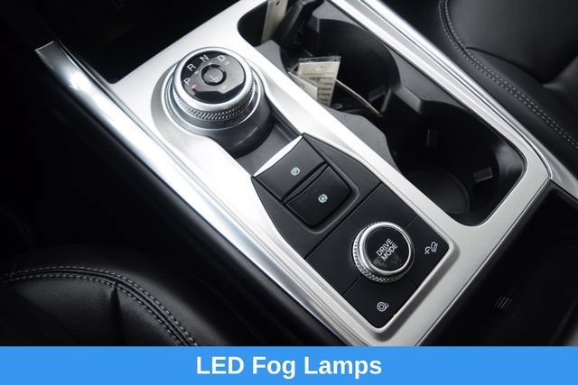 Used 2023 Ford Explorer XLT w/ Equipment Group 202A AWD/4WD image 12