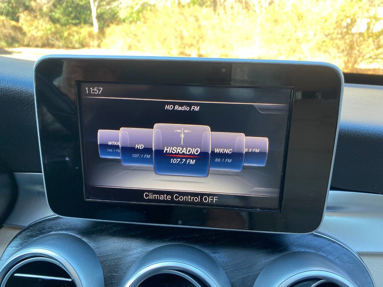 Used 2017 Mercedes-Benz C 300 4MATIC Sedan image 30