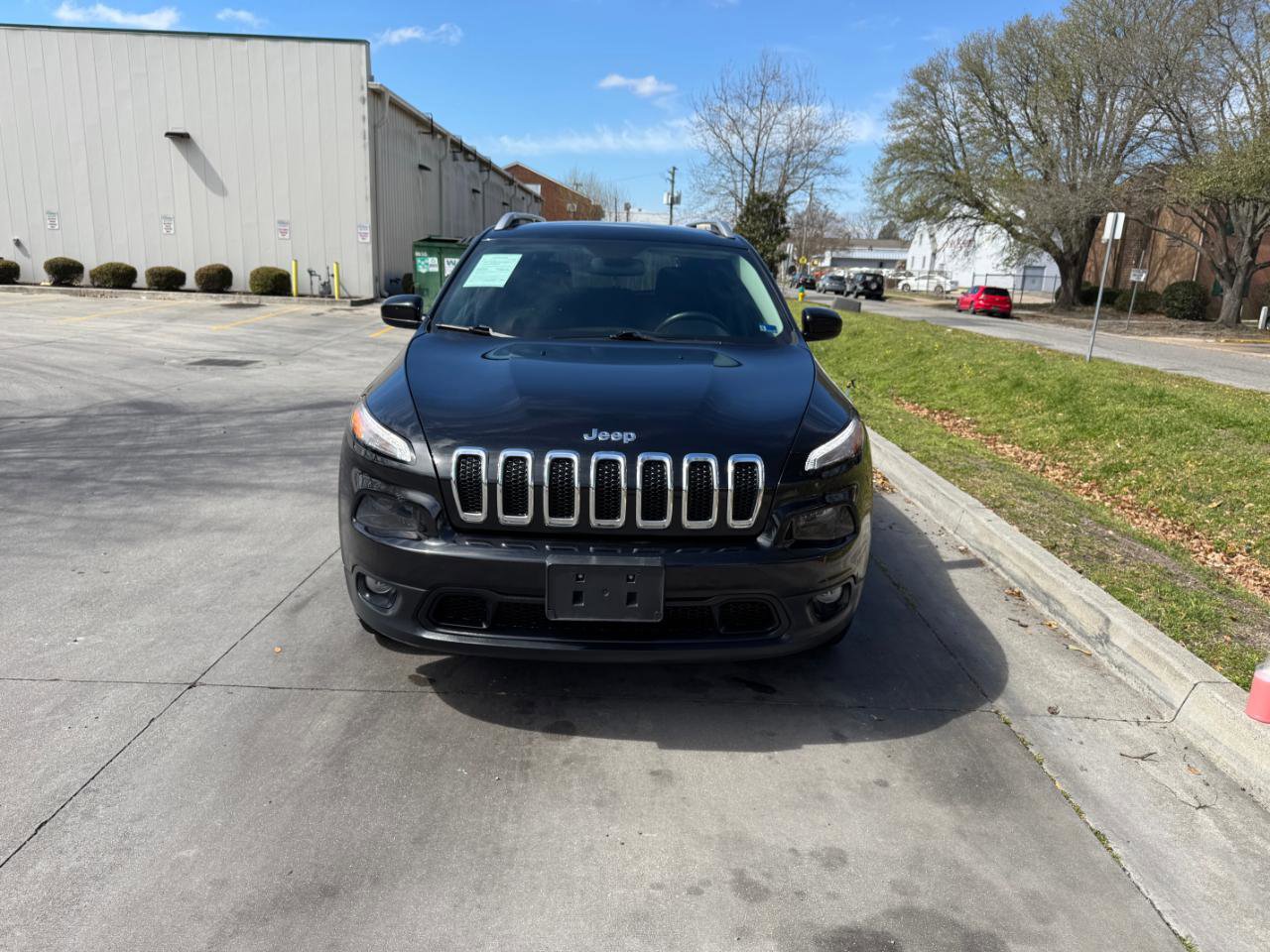 Used 2015 Jeep Cherokee Latitude image 5