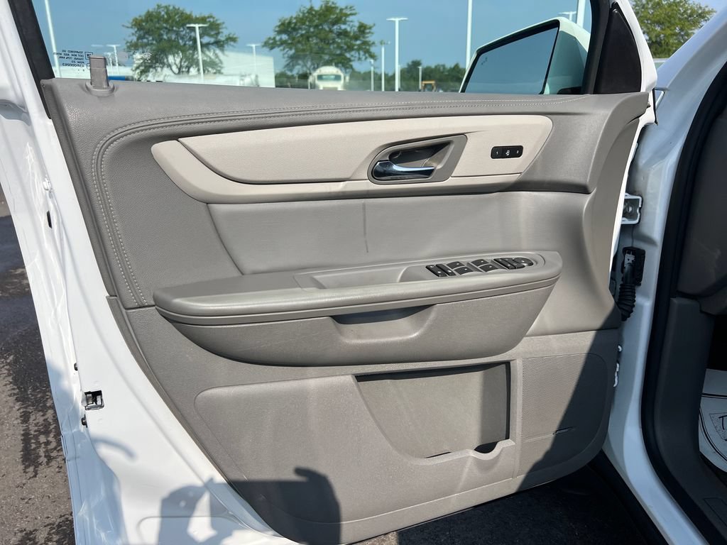 Used 2017 Chevrolet Traverse LT AWD/4WD image 9