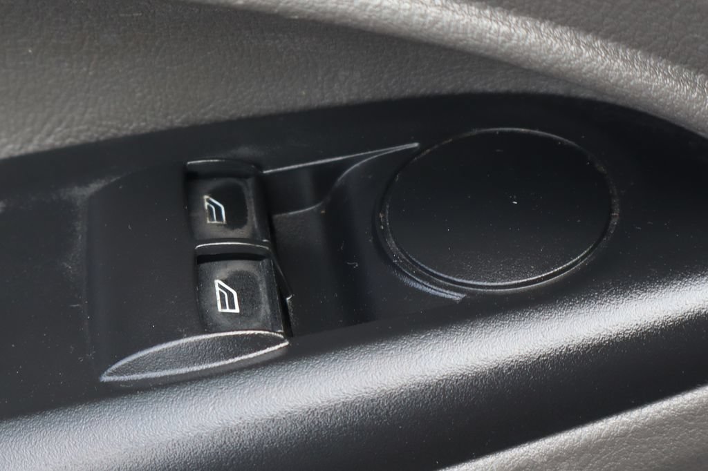 Used 2021 Ford Transit Connect XL FWD image 23