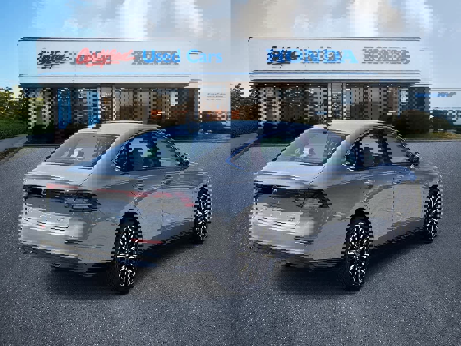 Used 2025 Honda Accord Touring image 5