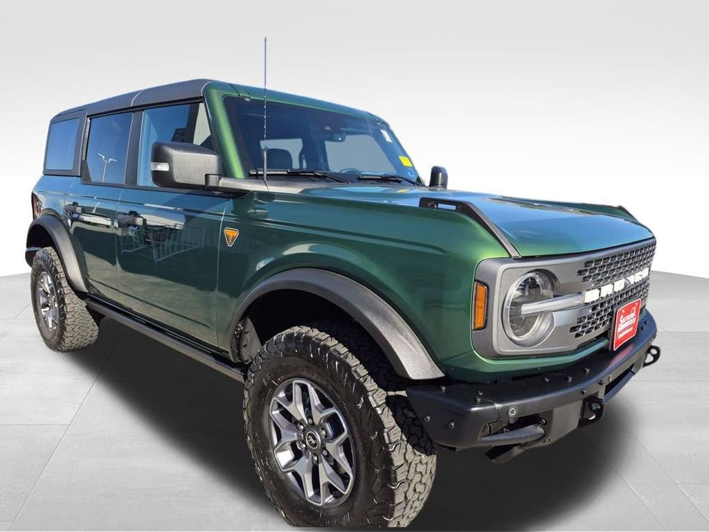 Used 2024 Ford Bronco Badlands image 7