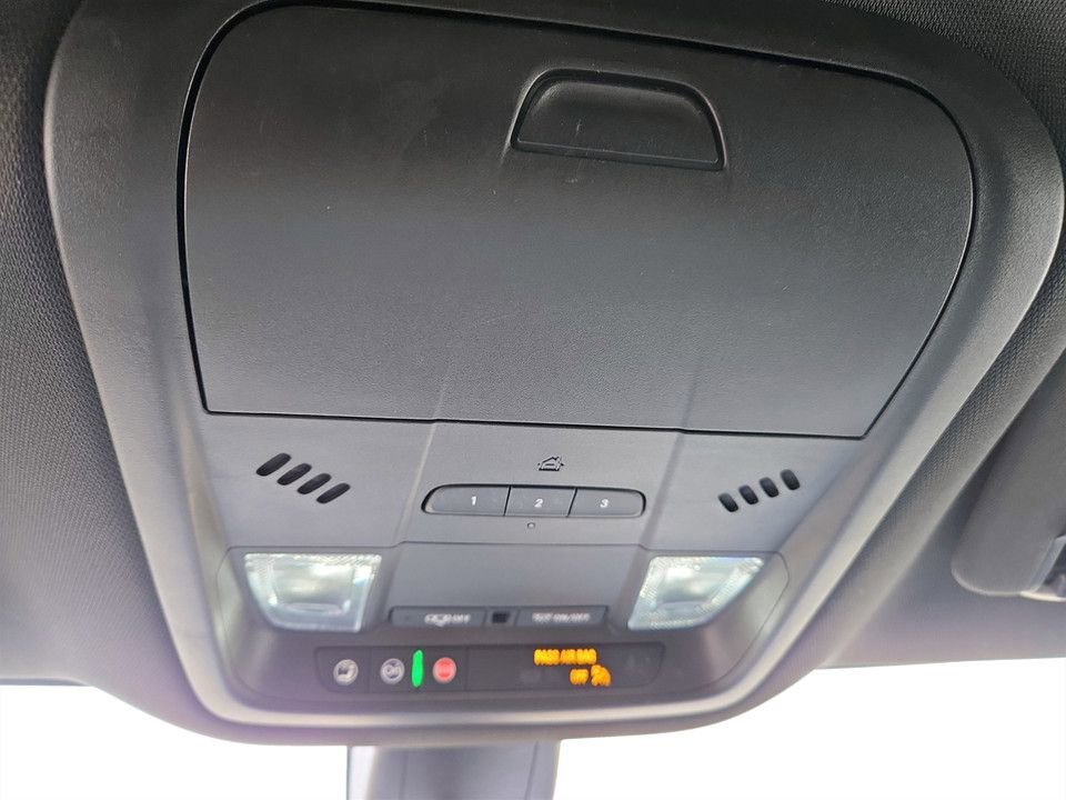 Used 2024 Buick Enclave Premium image 29