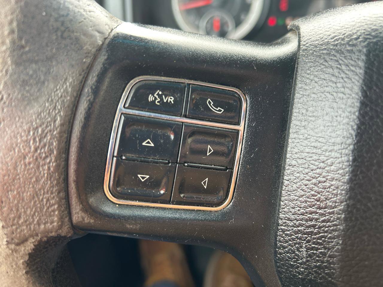 Used 2017 RAM 2500 SLT image 17